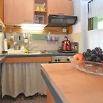 Quiet Getaway Near Σπίτι διακοπών