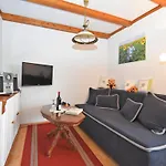 Quiet Getaway Near Σπίτι διακοπών *