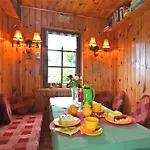 Quiet Getaway Near * אילמנאו