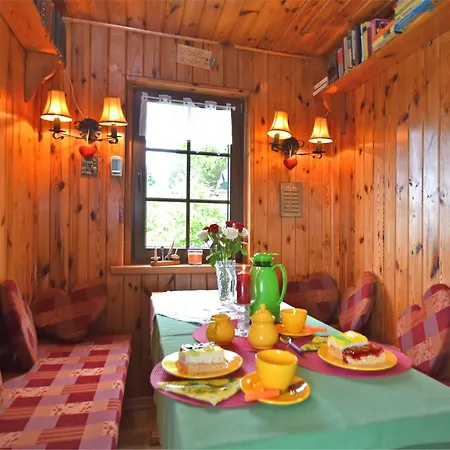 Quiet Getaway Near * Ilmenau