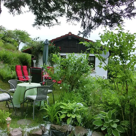 Quiet Getaway Near * Ilmenau